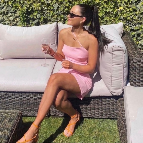 Zara dress - Picture 2 of 9